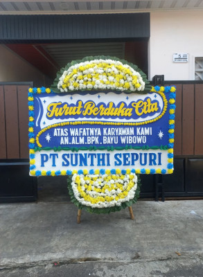 Papan Bunga Duka di Curugagung